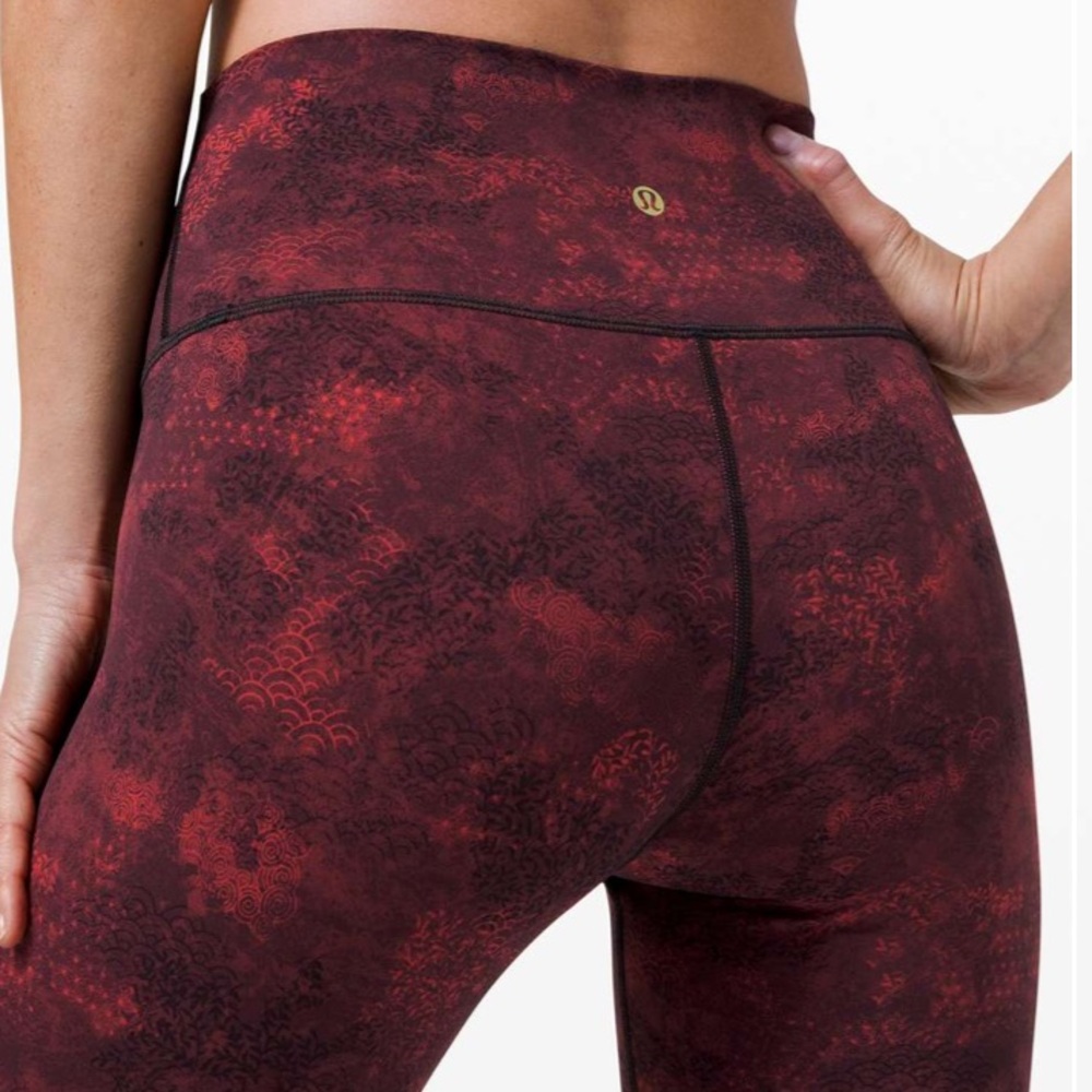 RARE Lululemon Lunar New Year Wunder Under HR Tight 25” GOLD LOGO